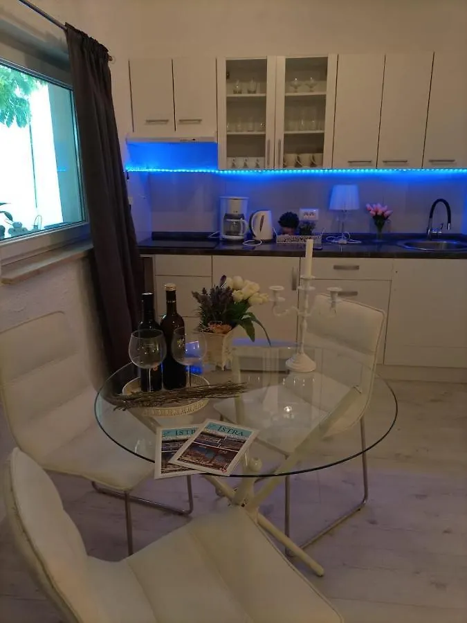 Apartment Jozefina Porec 0*,